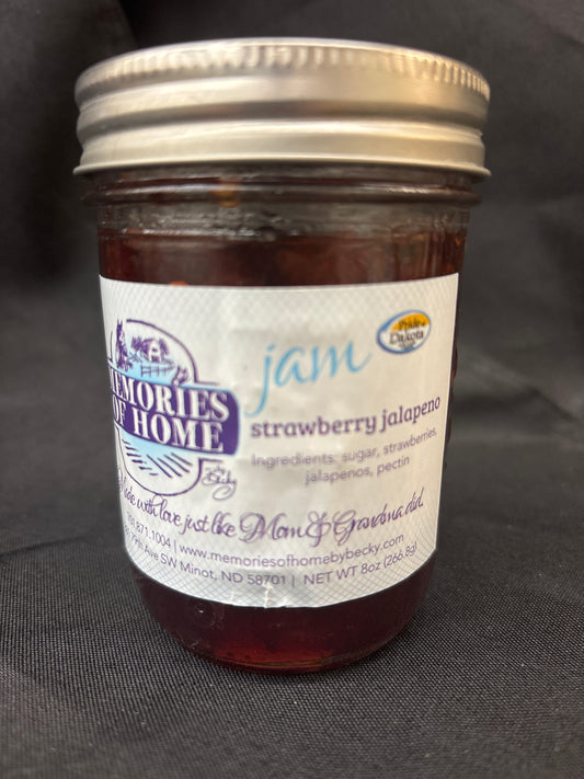 Strawberry Jalapeno Jelly by Memories of Home 8oz